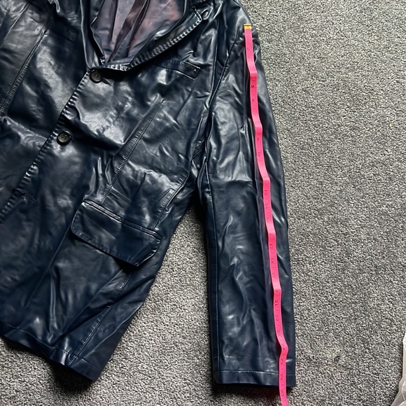 Jacket - Picture 5 of 7